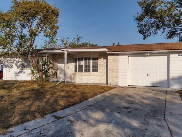3310 JAMESTOWN DRIVE , HOLIDAY, FL 34691