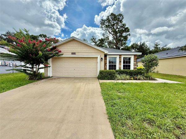 6054 MERRIFIELD DRIVE , ZEPHYRHILLS, FL 33541
