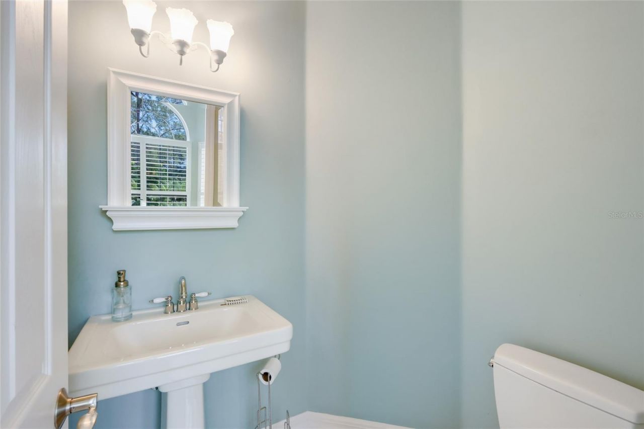 5904 Riverview Boulevard, Bradenton, FL 34209 Photo