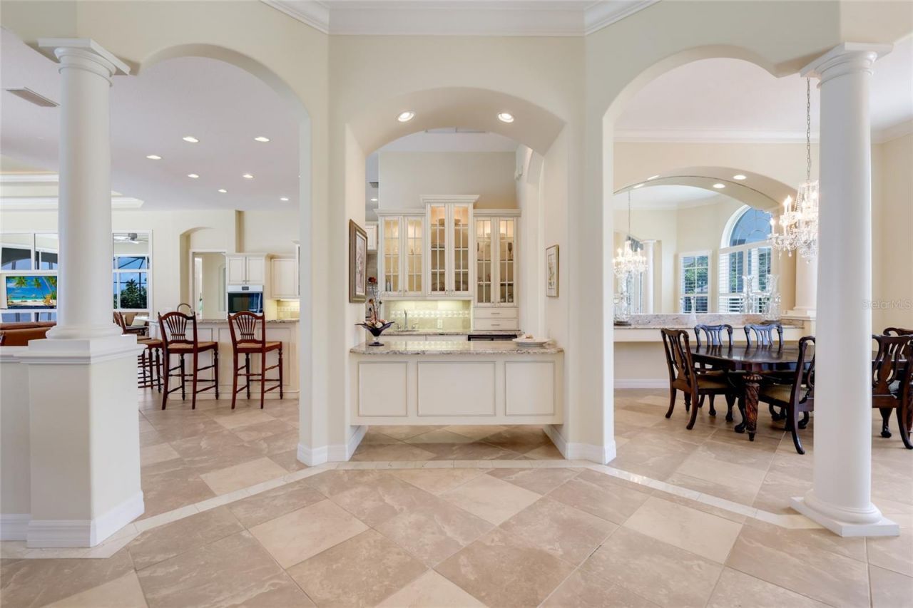 5904 Riverview Boulevard, Bradenton, FL 34209 Photo