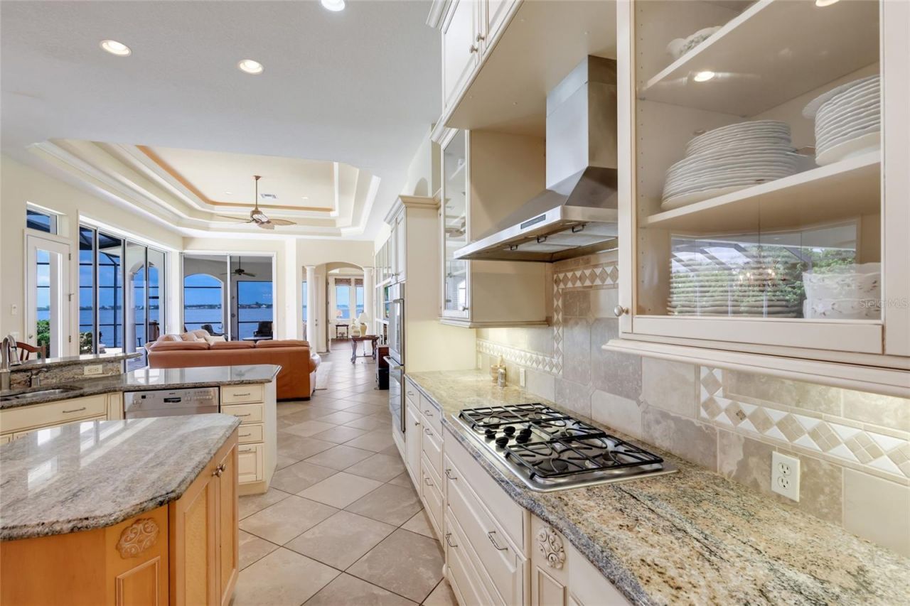5904 Riverview Boulevard, Bradenton, FL 34209 Photo