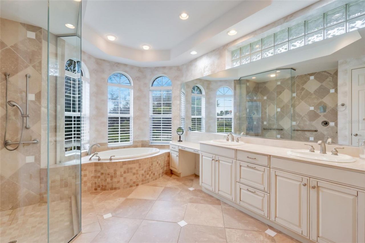5904 Riverview Boulevard, Bradenton, FL 34209 Photo