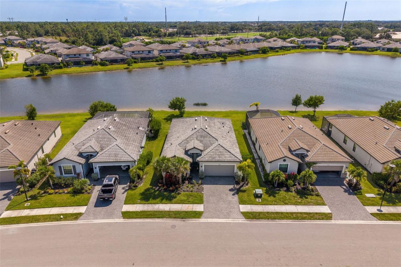13845 Pine Lodge Lane , Fort Myers, FL 33913 Photo