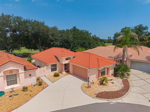 1305 SANTA MARIA AVENUE, LADY LAKE, FL 32159