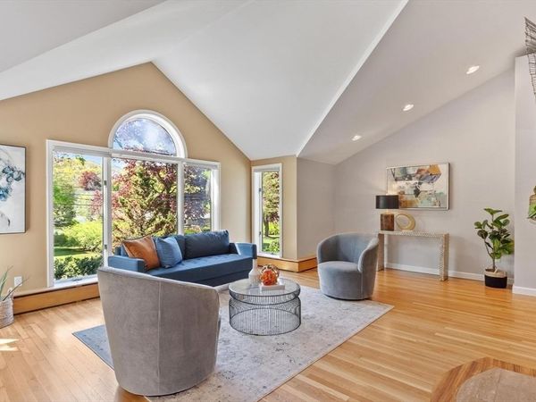 15 Minute Man Lane, Lexington, MA 02421