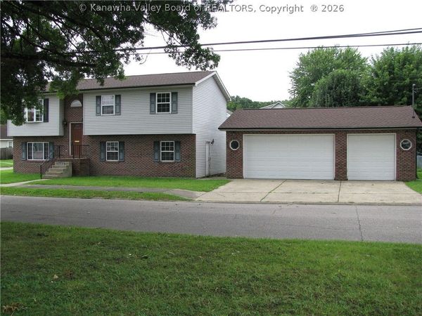 1253 Seventh Avenue, St Albans, WV 25177