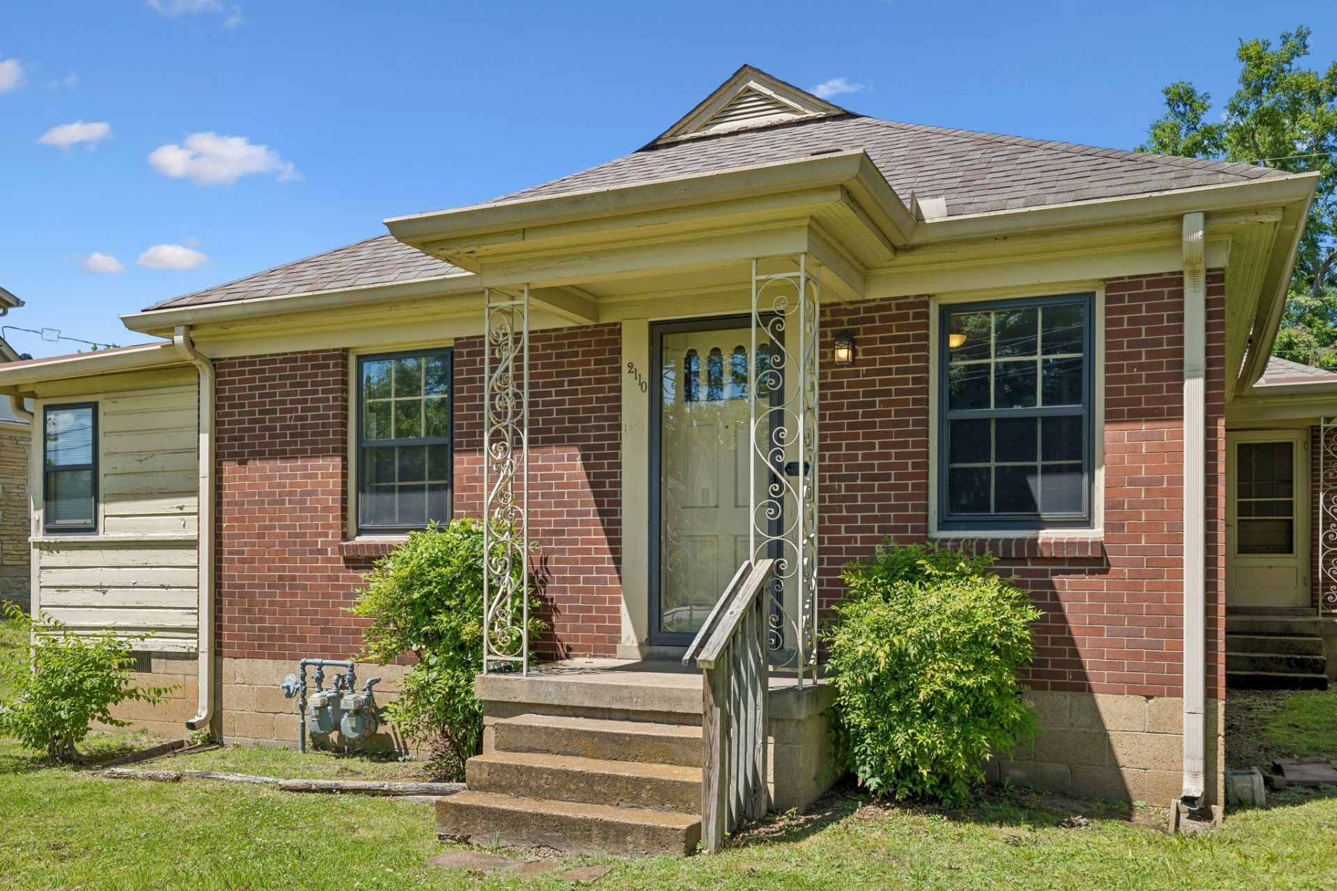2110A W Linden Ave Nashville, TN 37212