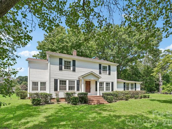 305 E Church Street, Troutman, NC 28166