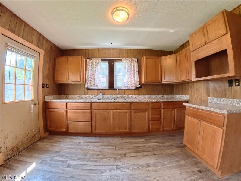 1272 Shanafelt Avenue, Springfield, OH 44312 Photo 5