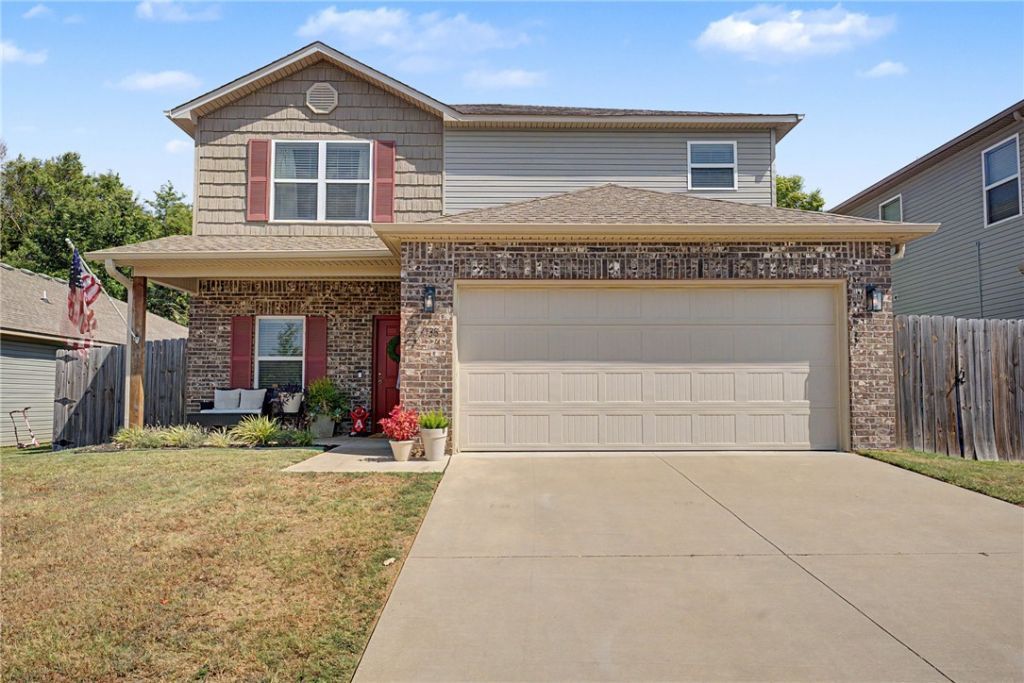 4738 W Hoover Loop  Fayetteville, AR 72704