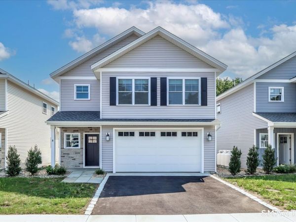 8 Fieldstone, Unit 8, Bethel, CT 06801
