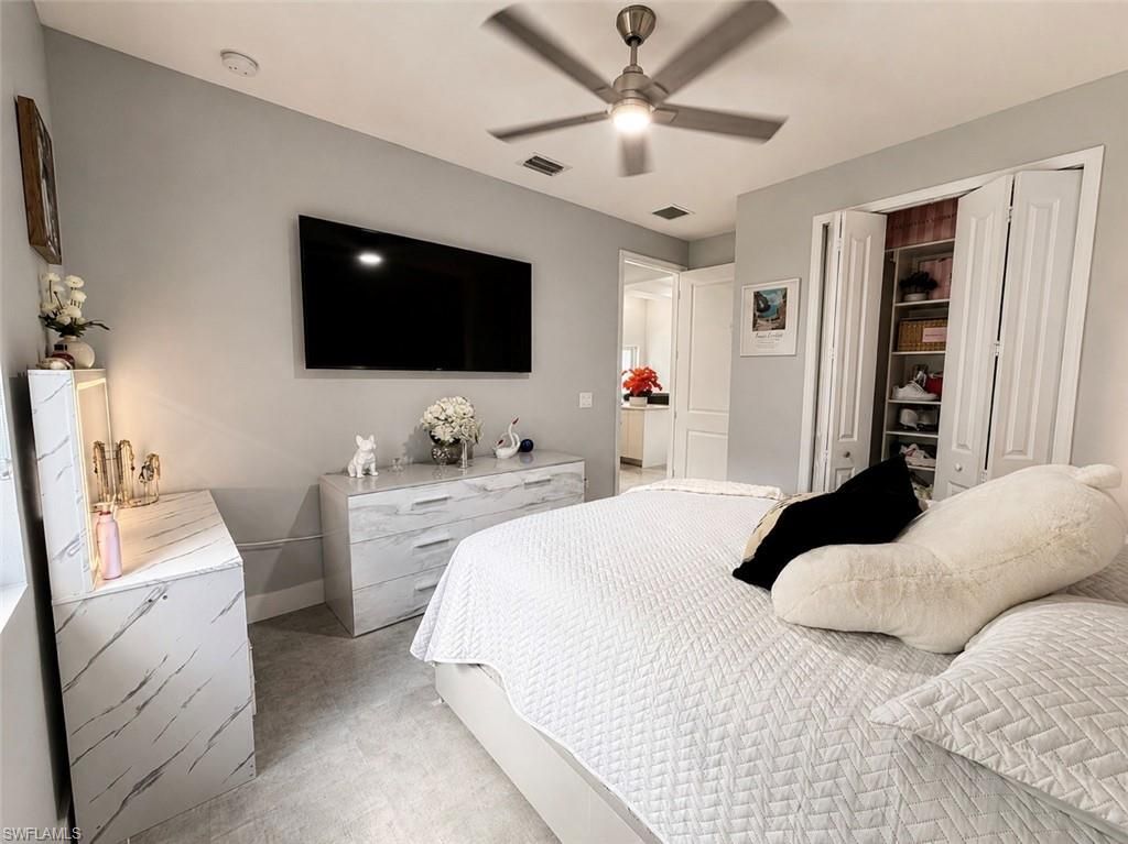 918 Dixie Ave , Lehigh Acres, FL 33972 Photo