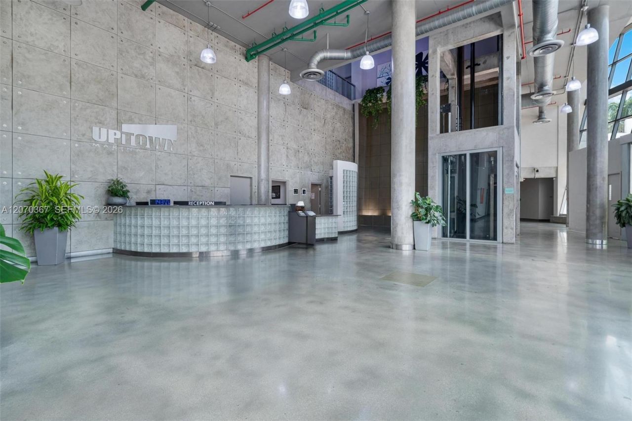 3029 NE 188th St , Unit 818, Aventura, FL 33180 Photo