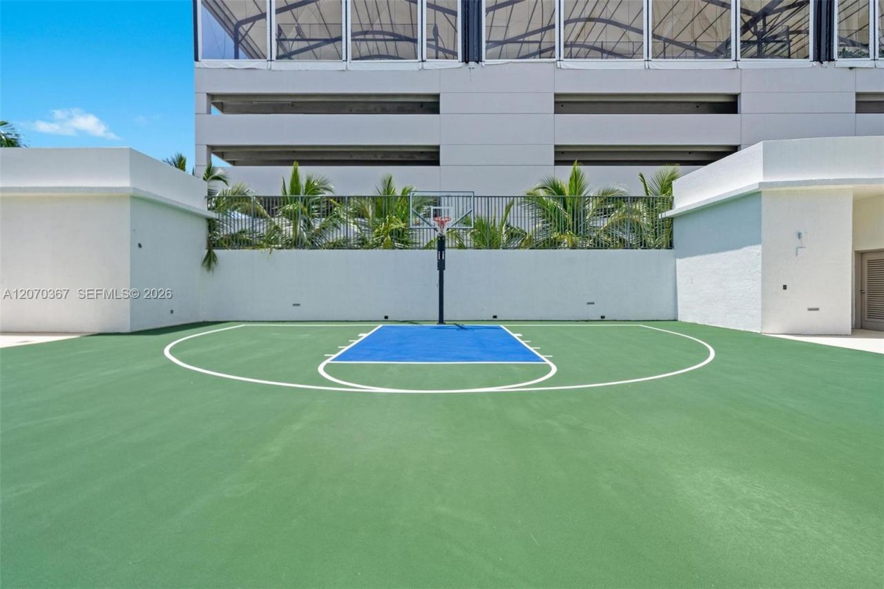3029 NE 188th St , Unit 818, Aventura, FL 33180 Photo