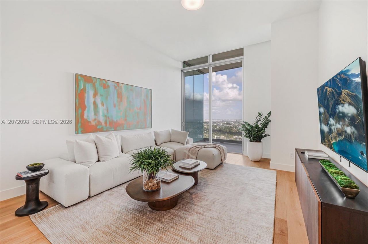 175 SE 25 Road, Unit PH4301, Miami, FL 33129 Photo