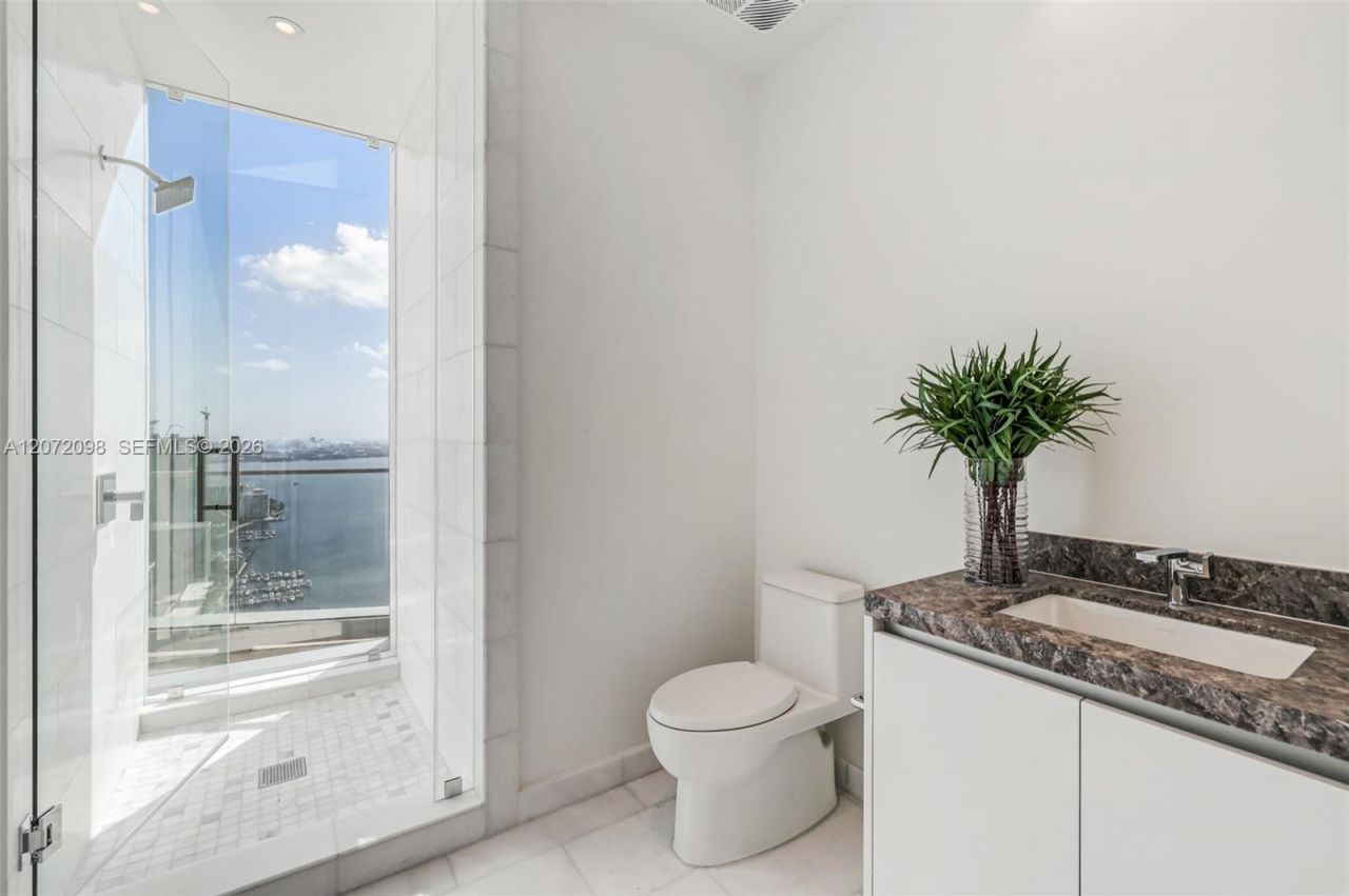 175 SE 25 Road, Unit PH4301, Miami, FL 33129 Photo