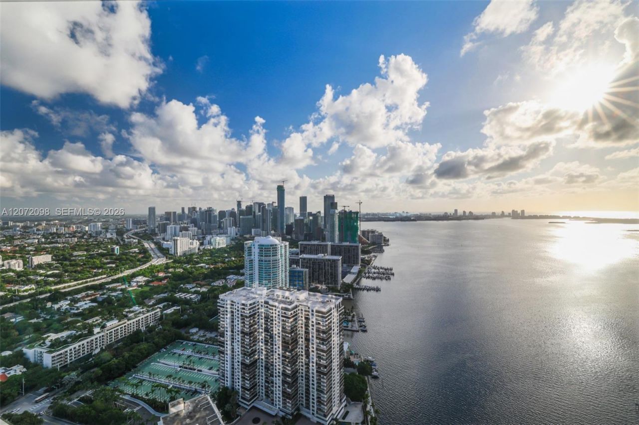 175 SE 25 Road, Unit PH4301, Miami, FL 33129 Photo
