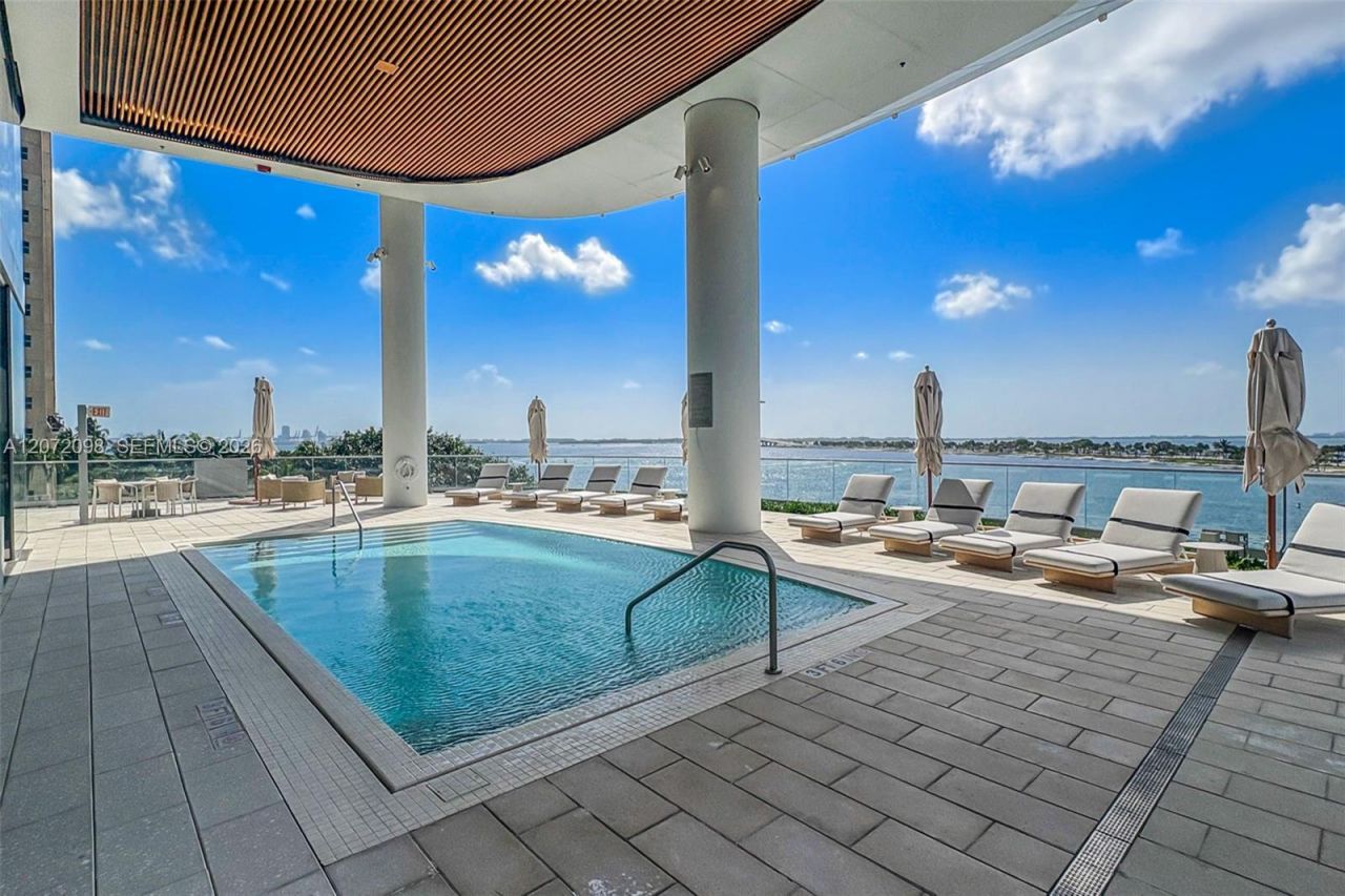 175 SE 25 Road, Unit PH4301, Miami, FL 33129 Photo