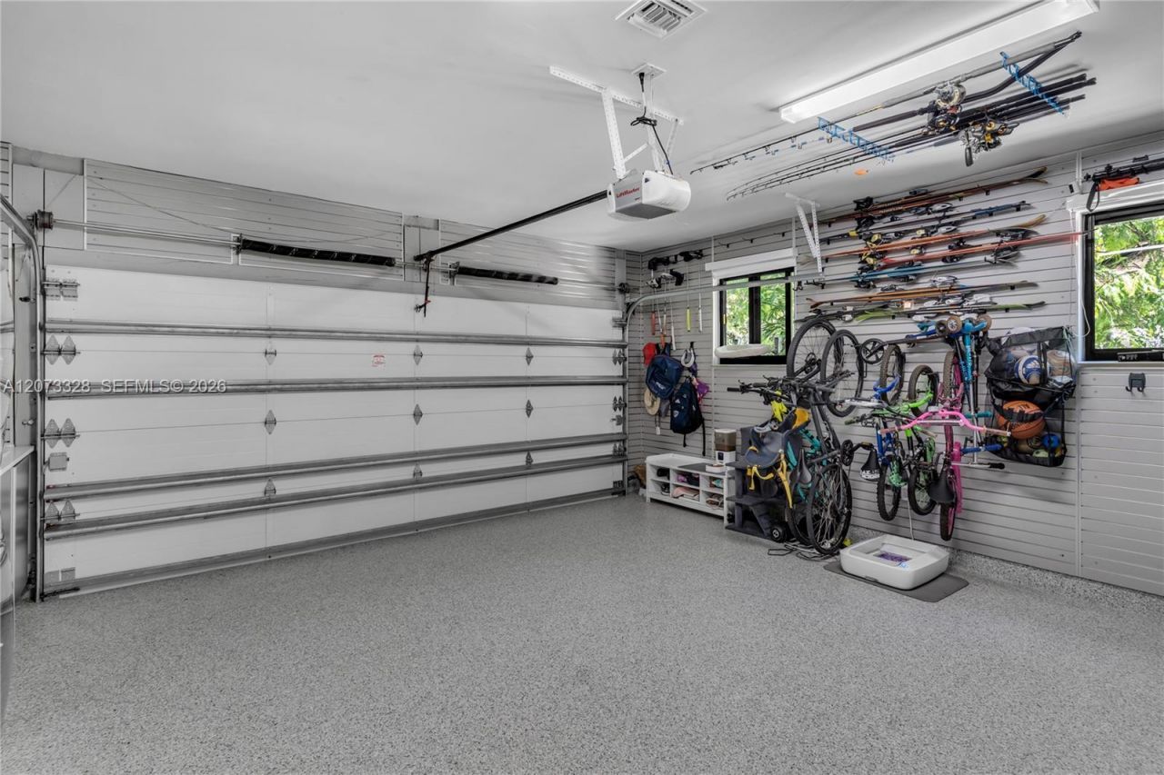 13400 SW 70th Ave, Pinecrest, FL 33156 Photo
