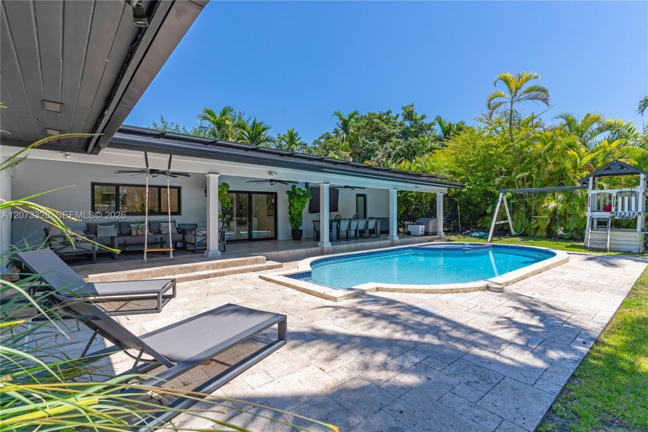 13400 SW 70th Ave, Pinecrest, FL 33156 Photo