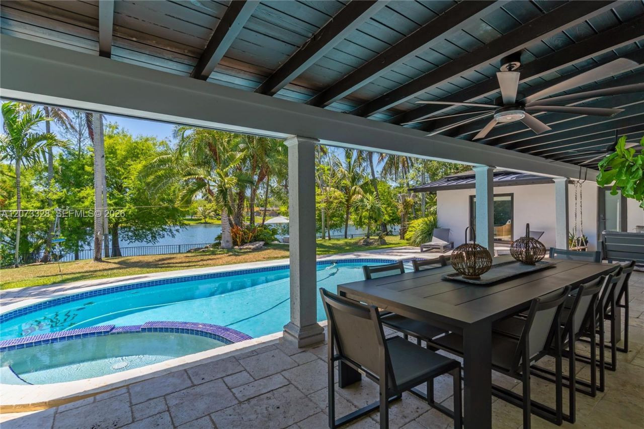 13400 SW 70th Ave, Pinecrest, FL 33156 Photo