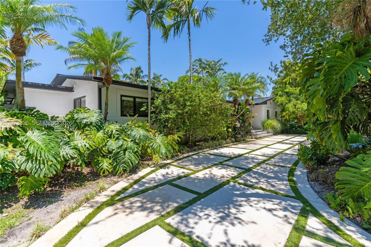 13400 SW 70th Ave, Pinecrest, FL 33156 Photo