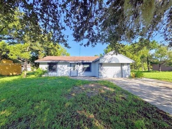 2026 Schooner Dr. , La Belle, FL 33935
