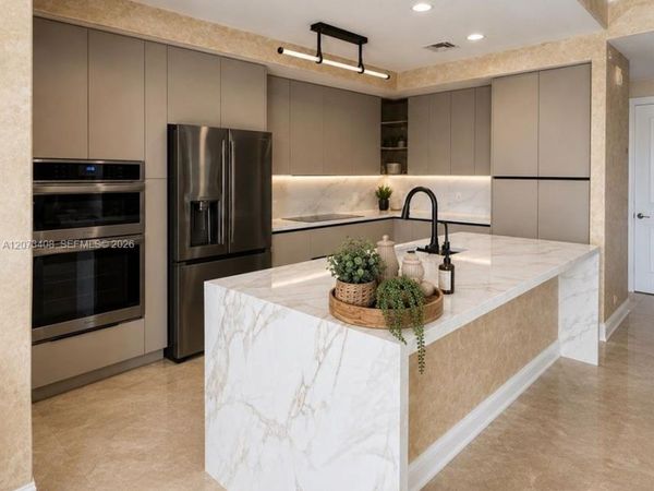 3225 NE 207th Ter , Aventura, FL 33180