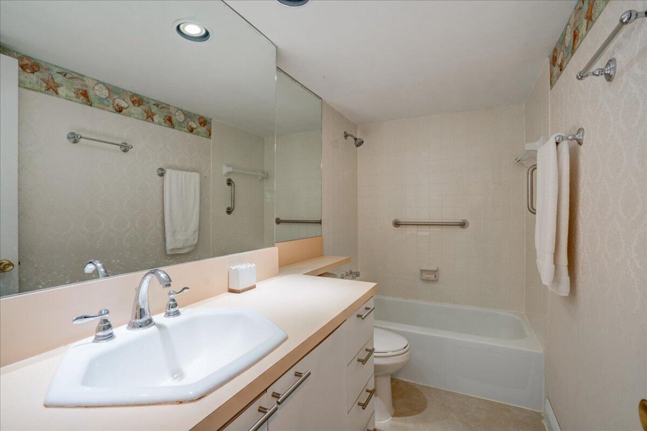 3450 S Ocean Boulevard, Unit 806, Palm Beach, FL 33480 Photo