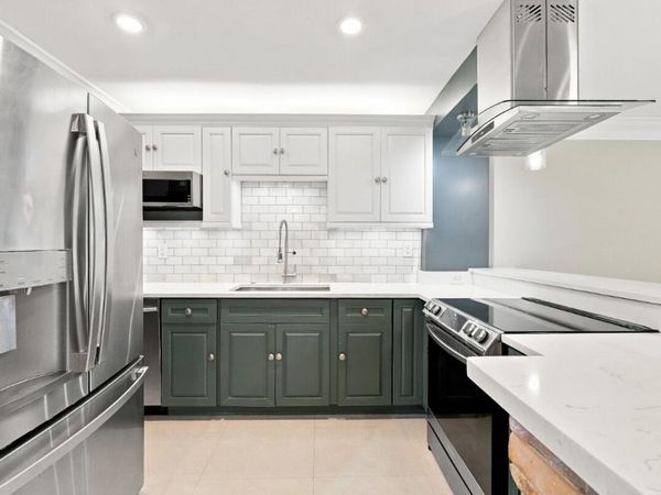3017 N Oakland Forest Drive, Unit 102, Oakland Park, FL 33309