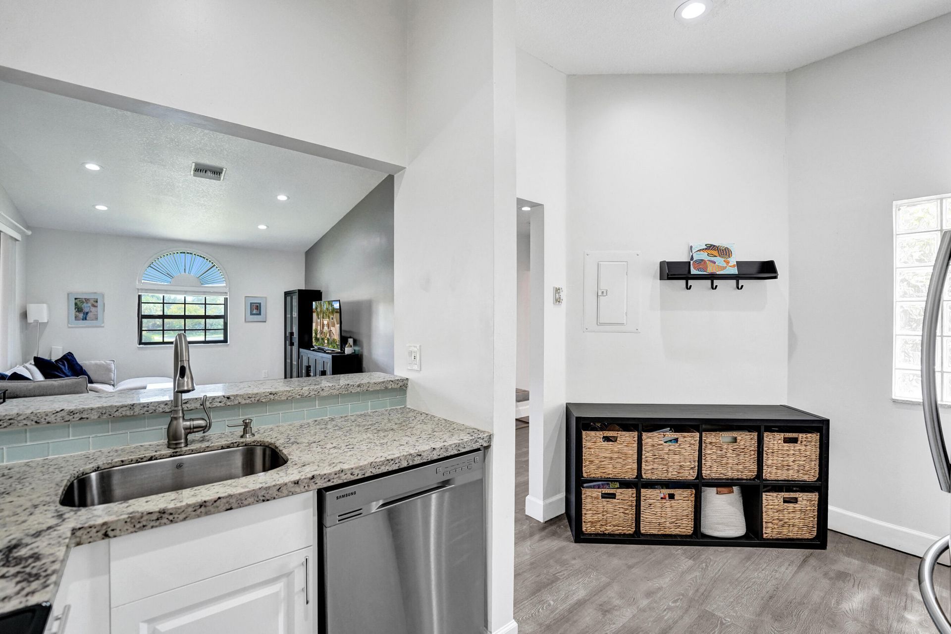 10631 NW 14th Street, Unit 212, Plantation, FL 33322 Photo