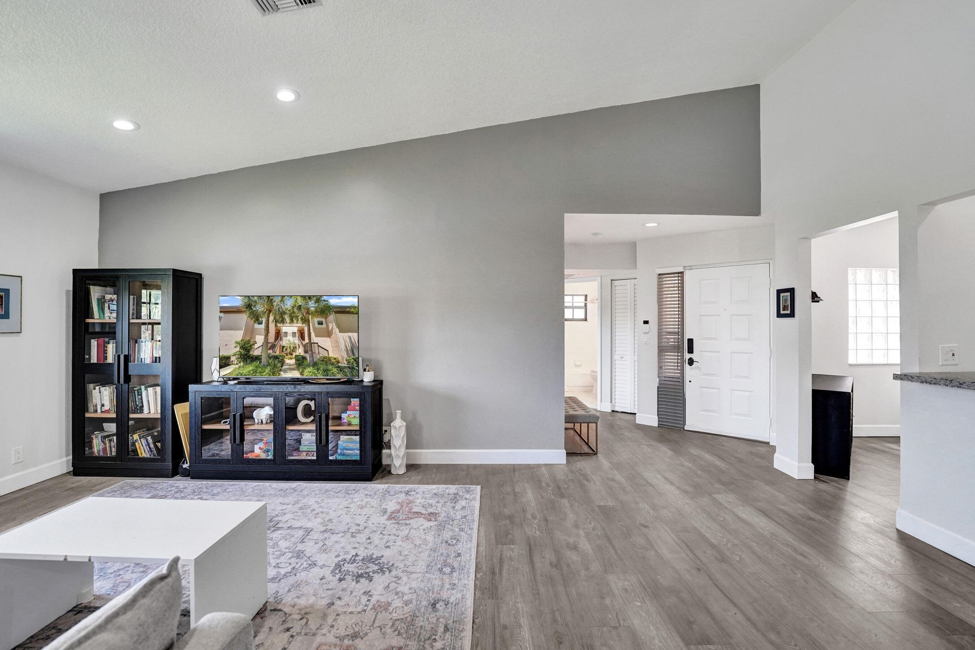10631 NW 14th Street, Unit 212, Plantation, FL 33322 Photo