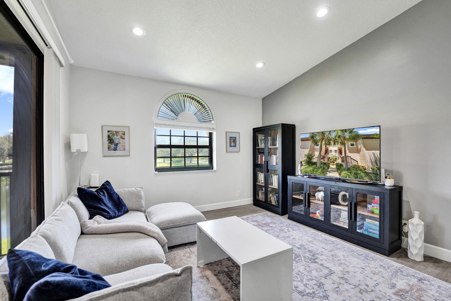 10631 NW 14th Street, Unit 212, Plantation, FL 33322 Photo