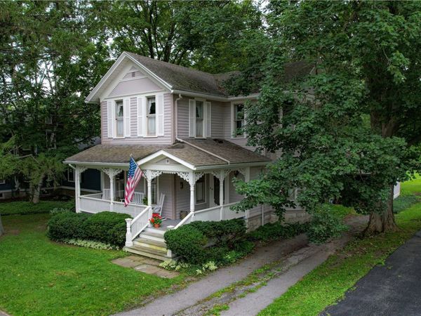 88 E Main Street, Le Roy, NY 14482