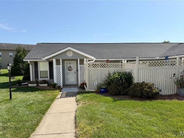 1349 Normandy Drive, Godfrey, IL 62035