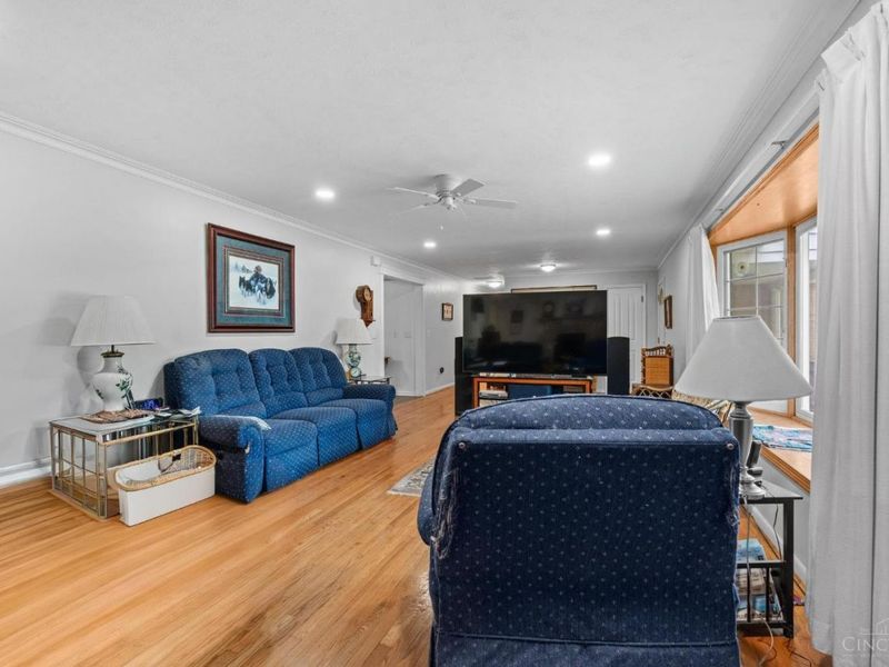 324 Hiatt Avenue, Wilmington, OH 45177 Photo 9