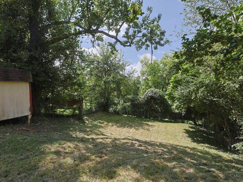 3853 Biehl Avenue, Green Township, OH 45248 Photo 29