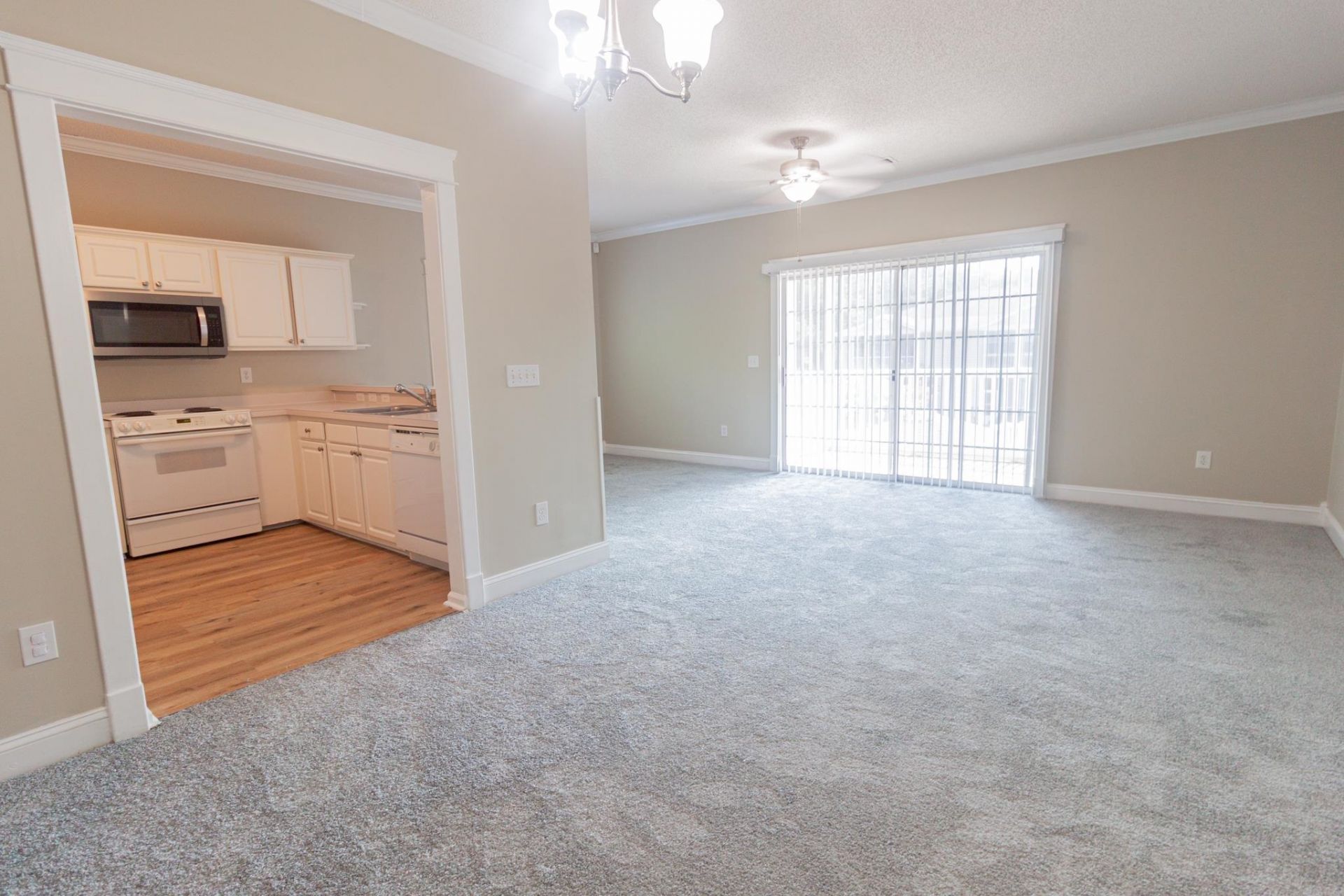 6307 Sweetwater Blvd. Photo 9