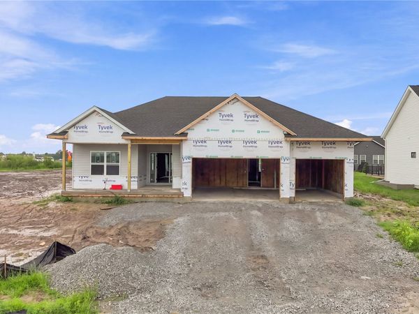 1401 Green Oak Pass , Tiffin, IA 52340
