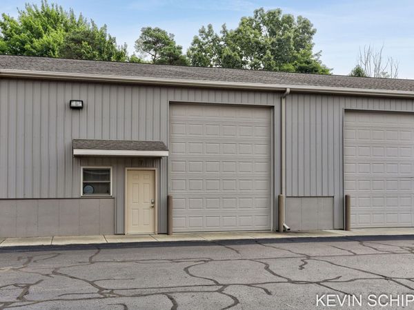 6785 Enterprise Drive, Unit 7, Douglas, MI 49406