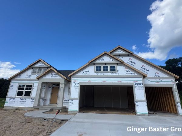 151 Summit Pointe Drive, Unit 6, Rockford, MI 49341