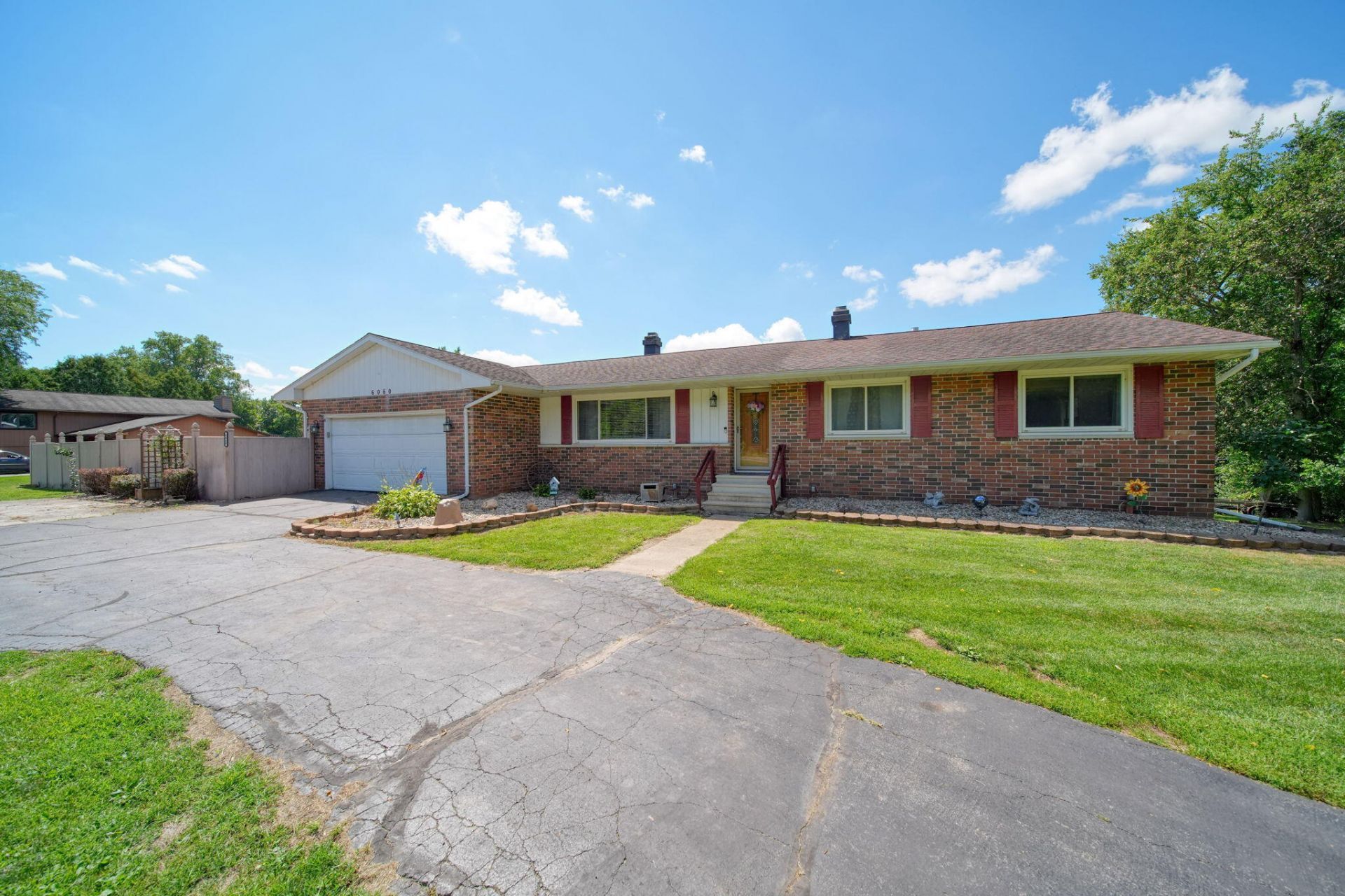 6060 Lansing Avenue, Jackson, MI 49201 Main Photo