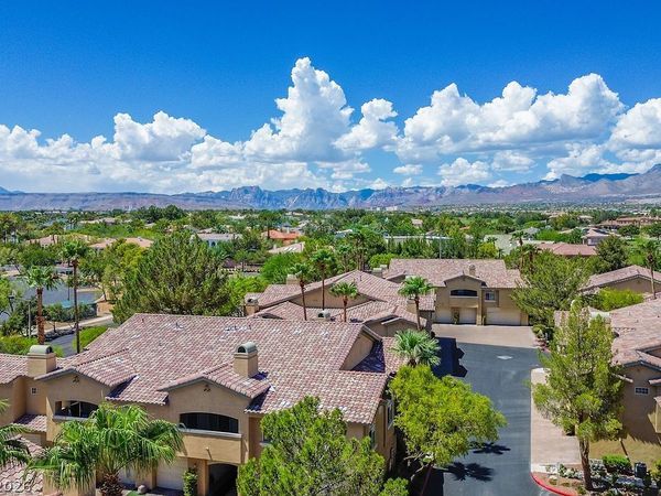8733 Red Brook Drive , Unit 203, Las Vegas, NV 89128