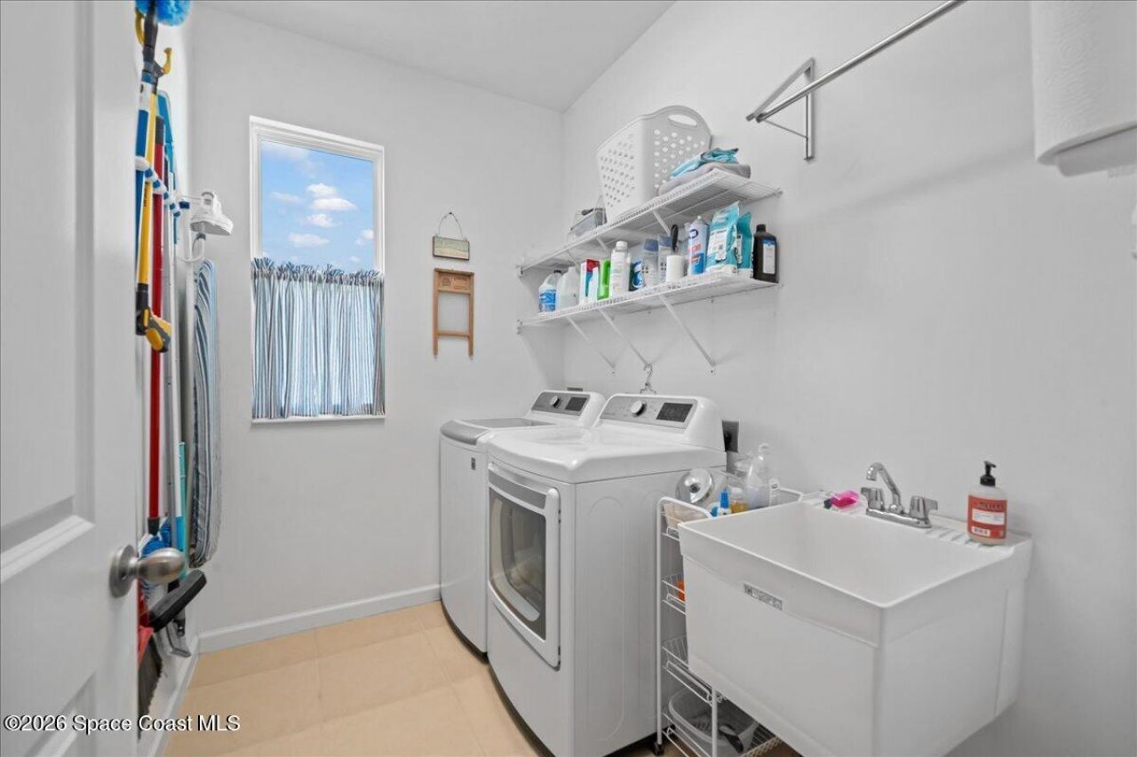 294 Loymer Circle, Merritt Island, FL 32953 Photo