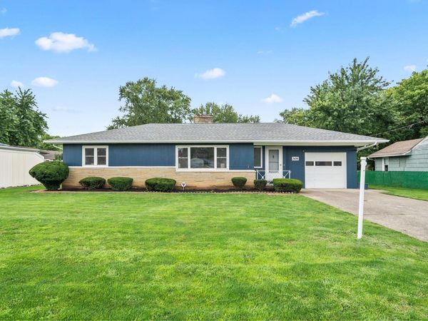 3496 Wicklow Road , Columbus, OH 43204