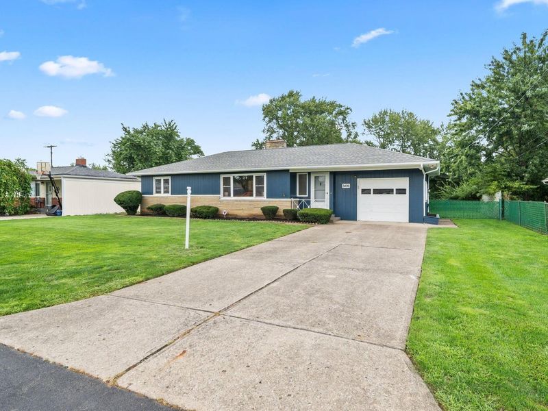 3496 Wicklow Road , Columbus, OH 43204 Photo 2