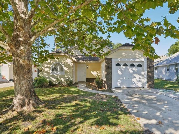 123 EDGEWATER CIR , SANFORD, FL 32773