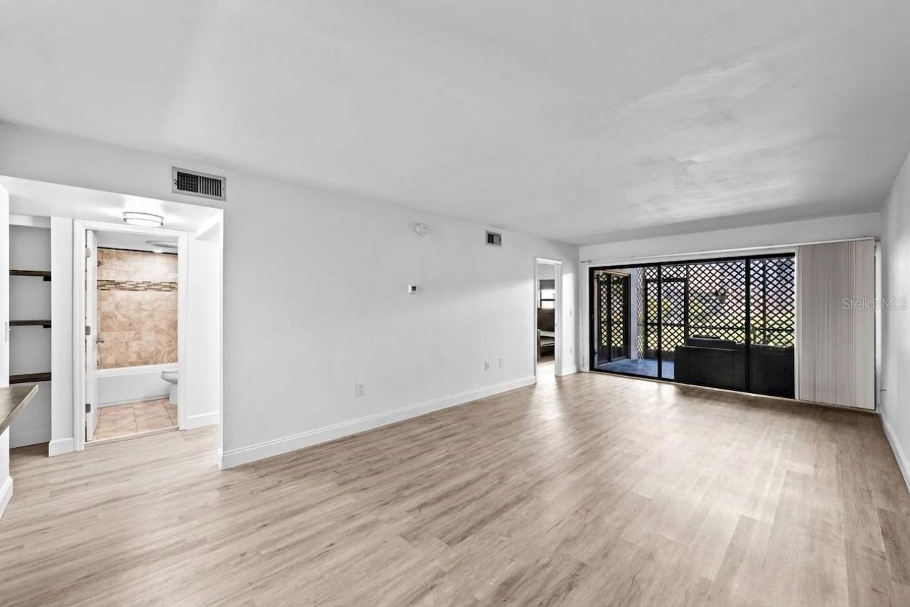 5785 Summer Side Lane, Unit 4A, Sarasota, FL 34231 Photo