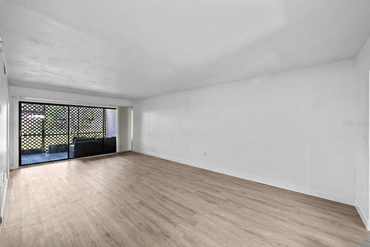 5785 Summer Side Lane, Unit 4A, Sarasota, FL 34231 Photo