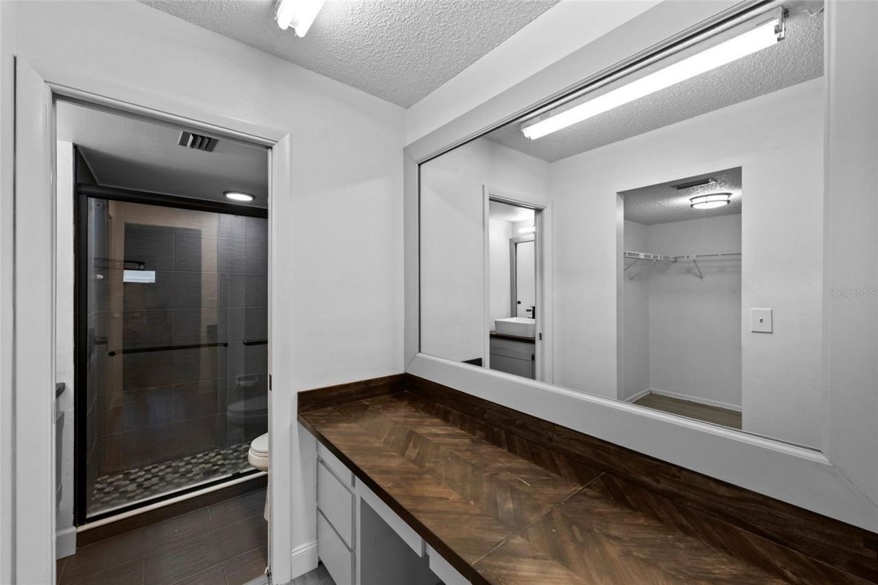 5785 Summer Side Lane, Unit 4A, Sarasota, FL 34231 Photo